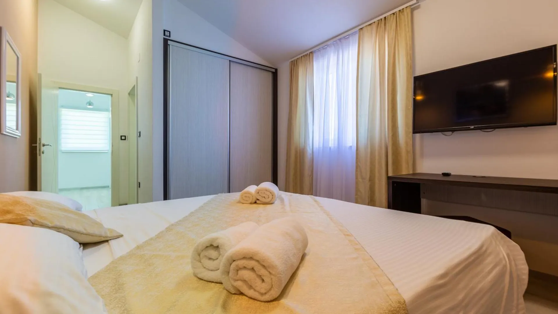 Villa Alba Bianca Near Pula For 6 People With Children Playground And Wellness Sisan
