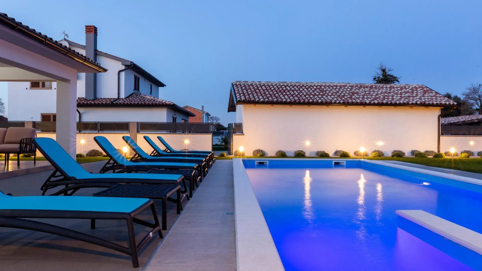Villa Alba Bianca Near Pula For 6 People With Children Playground And Wellness Sisan