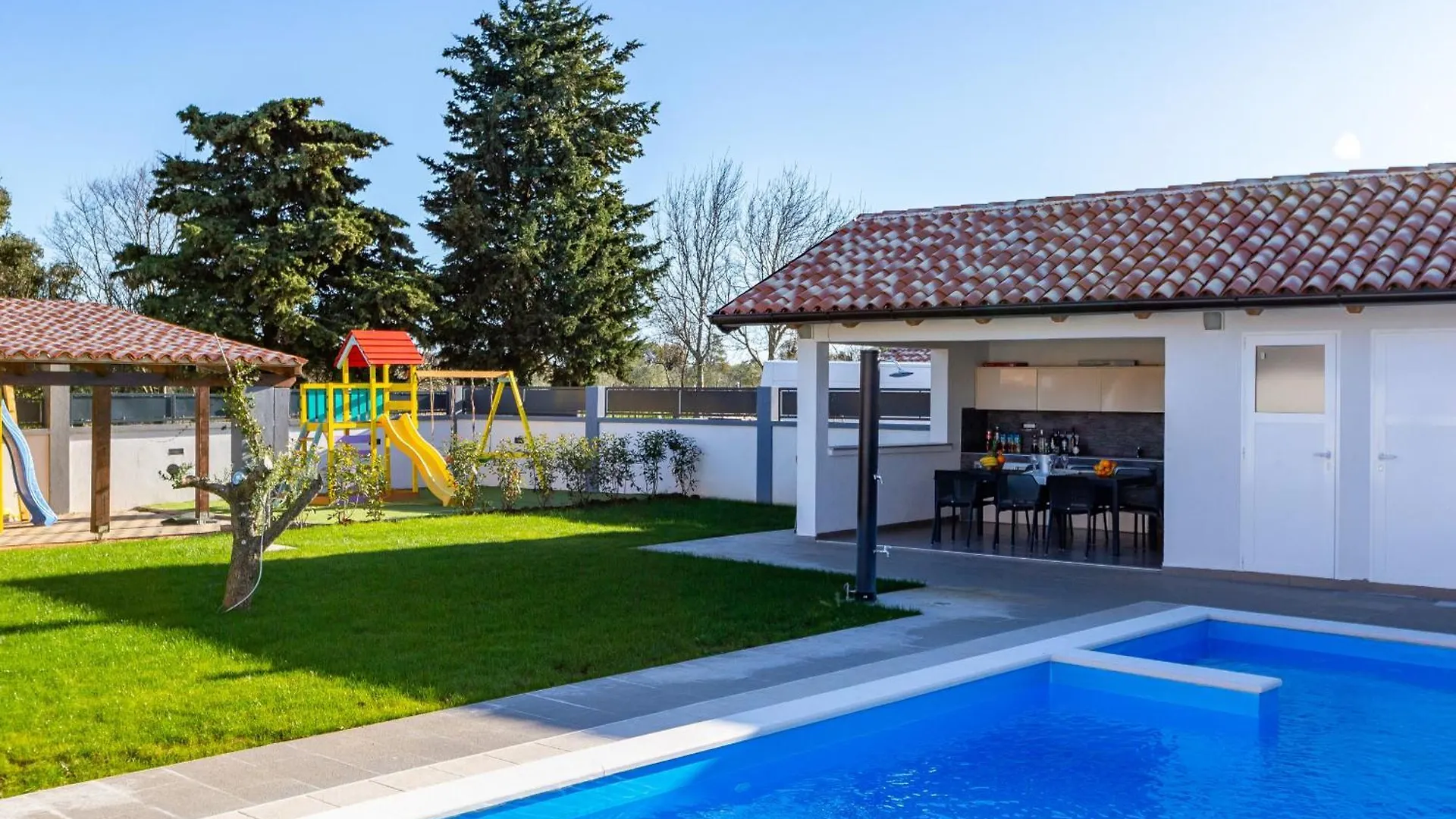 Villa Alba Bianca Near Pula For 6 People With Children Playground And Wellness Sisan Croatia